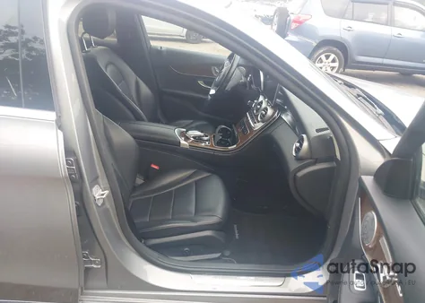 2015 Mercedes-Benz C 300 4Matic from USA, damaged, VIN 55SWF4KB4FU037642